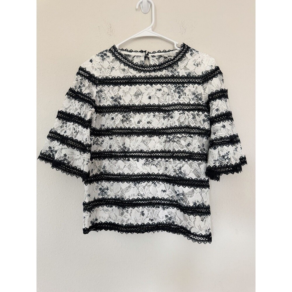 Stellah Women’s Crochet Lace Bell Sleeve Top Size XS Coquette Whimsigoth Fairy